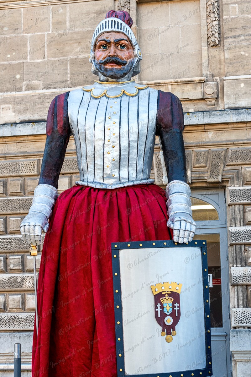 CB7_2547 