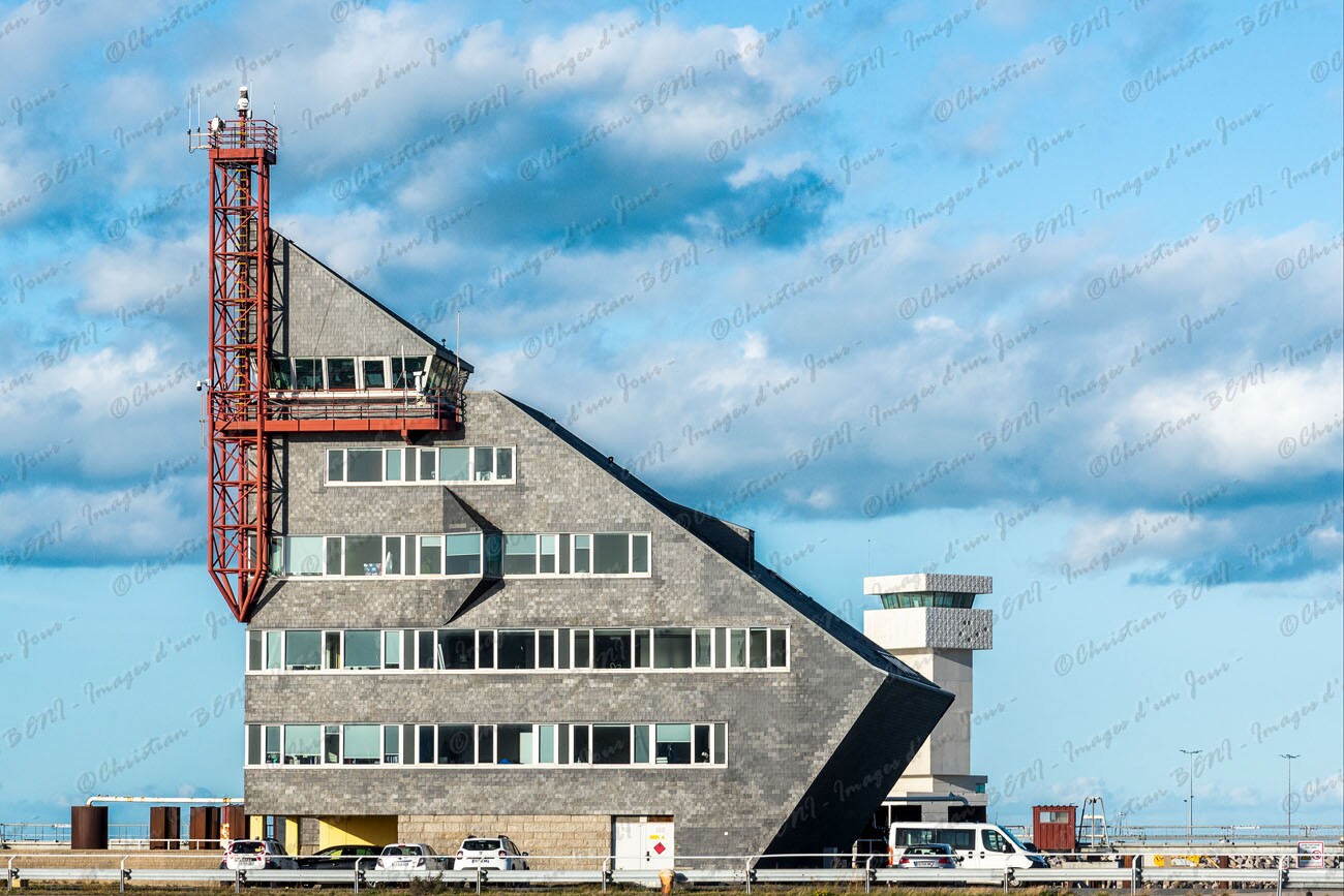 CB7_3279 