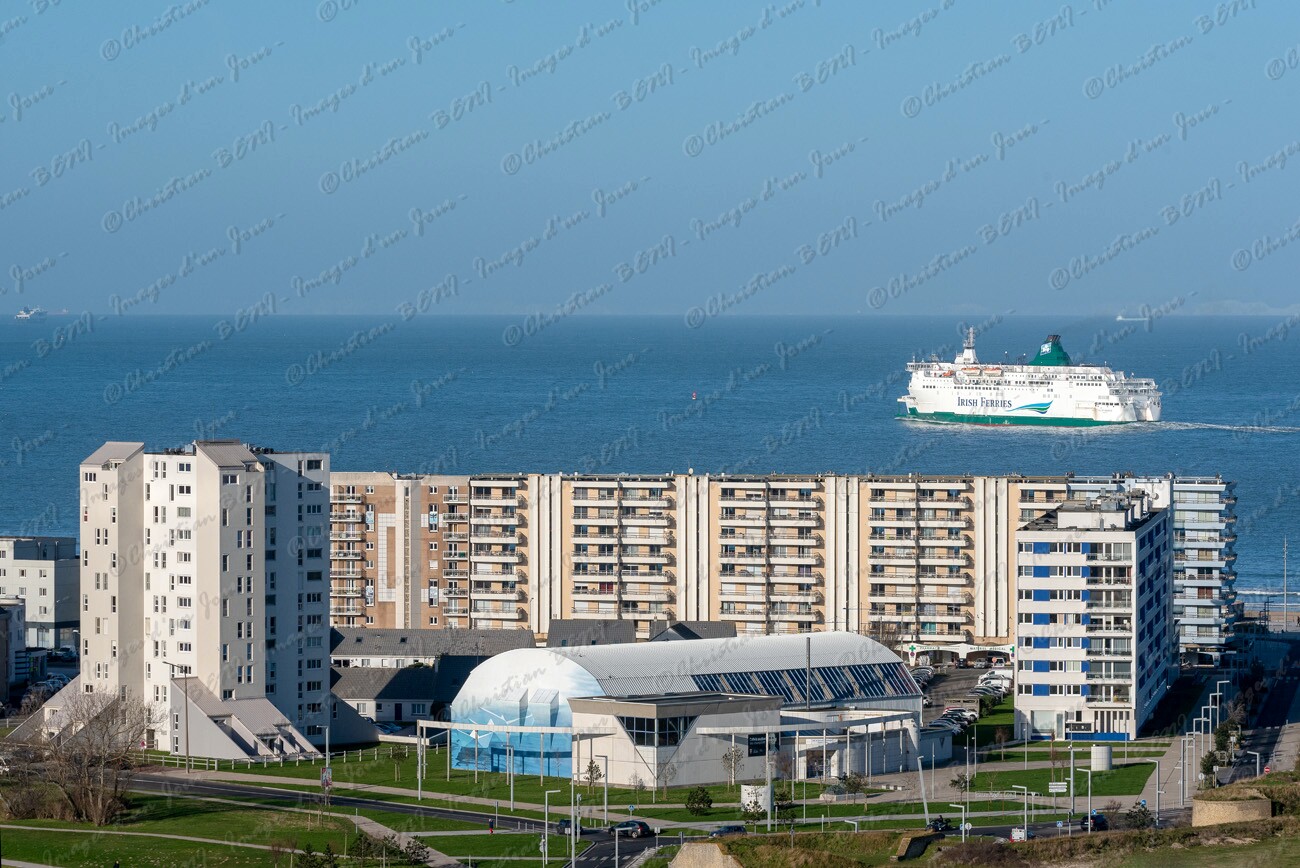 CB7_7259 Voiles d'ici et d'ailleurs ;livre;Avril 2018;publication;