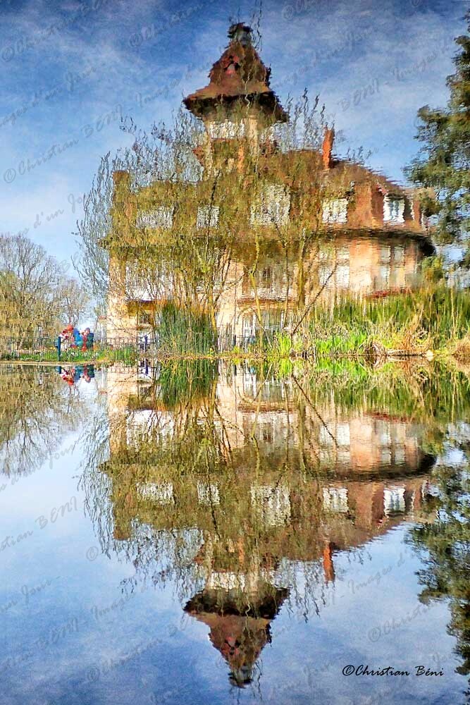 Reflets au Chateau 