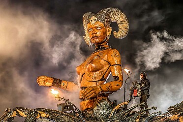 Le Varan de voyage de François Delarozière et de la Compagnie La machine