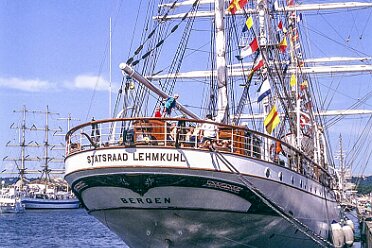 Un jour,les Voiles,Une salle... Rassemblements de voiliers d'Ostende à Bordeaux